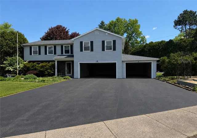 1st image of 104 Carmas Dr, Rochester, NY 14626 | MLS# R1682650
