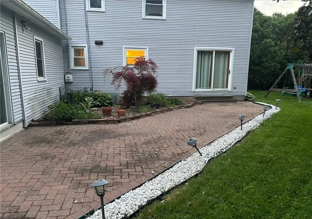 2nd image of 104 Carmas Dr, Rochester, NY 14626 | MLS# R1682650