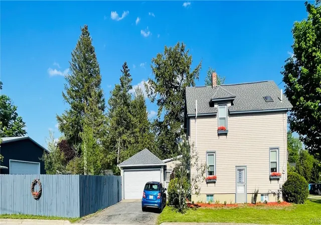 Photo 5 of Sale Pending at 170 Madison St, Cortland, NY 13045 | MLS# S1682489 | Listing updated on 2026-06-24