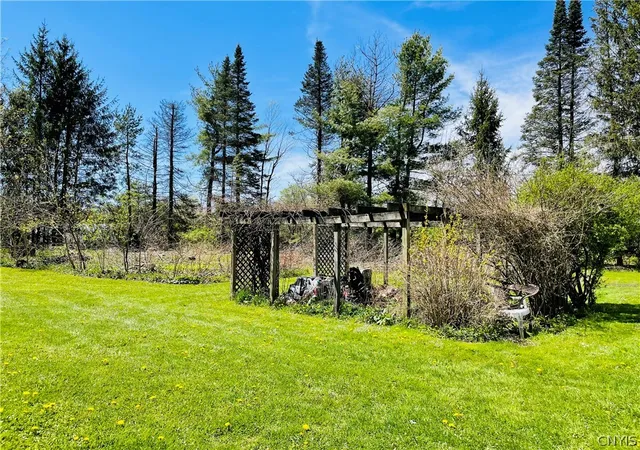Homes for sale in Cazenovia, NY | 3218 Route 20, Cazenovia, NY 13035 | MLS# S1682301