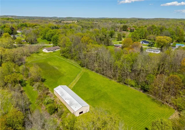 Homes for sale in Macedon, NY | 827 Turner Rd, Macedon, NY 14522 | MLS# R1677985