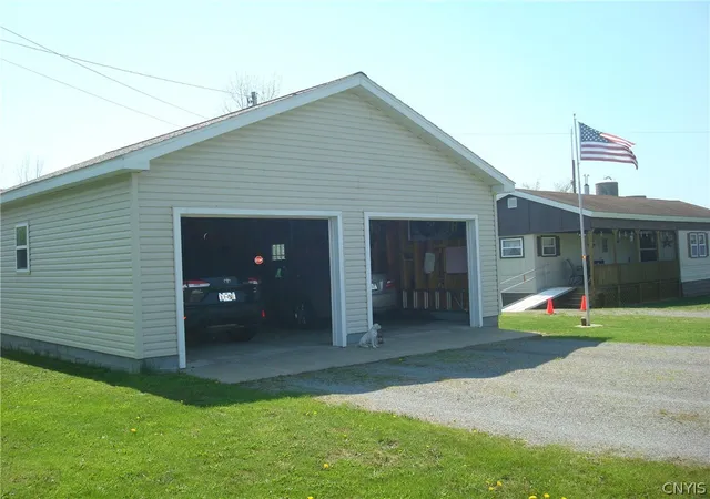 Homes for sale in Clayton, NY | 37207 Clayton Center Rd, Clayton, NY 13624 | MLS# S1682441