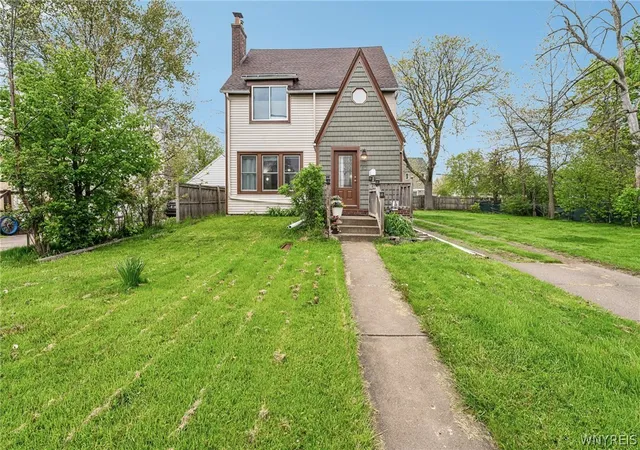2nd image of 52 Commodore Ave, Tonawanda, NY 14150 | MLS# B1682646