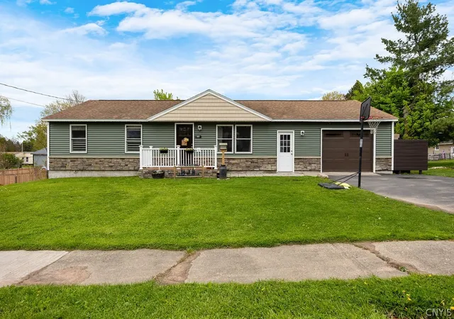 Homes for sale in Hastings, NY | 117 Hillcrest Dr, Hastings, NY 13036 | MLS# S1681609