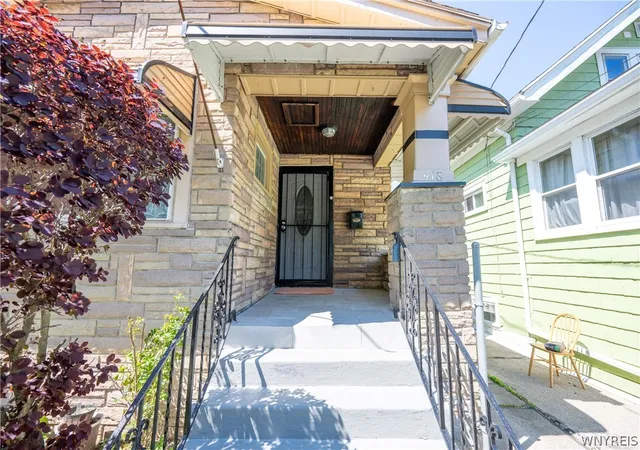 Homes for sale in Buffalo, NY | 418 Lisbon Ave, Buffalo, NY 14215 | MLS# B1682831