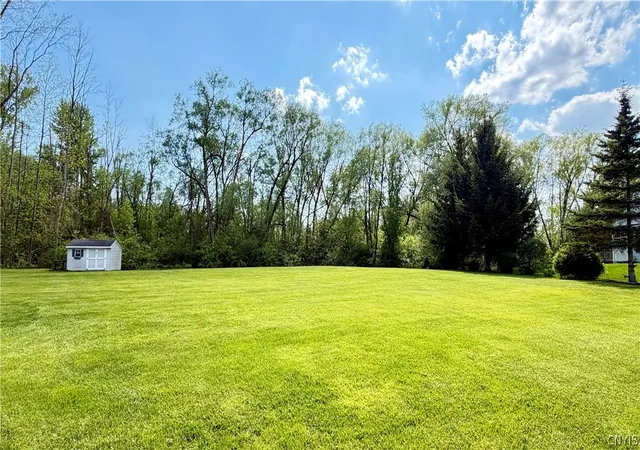 3rd image of 6232 Alabama Path, Cicero, NY 13039 | MLS# S1682852