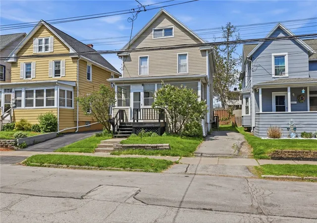Homes for sale in East Rochester, NY | 231 W Elm St, East Rochester, NY 14445 | MLS# R1682684