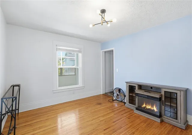 Homes for sale in East Rochester, NY | 231 W Elm St, East Rochester, NY 14445 | MLS# R1682684