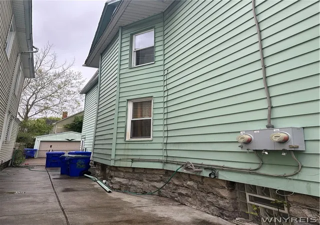 Homes for sale in Buffalo, NY | 86 Edson St, Buffalo, NY 14210 | MLS# B1682060