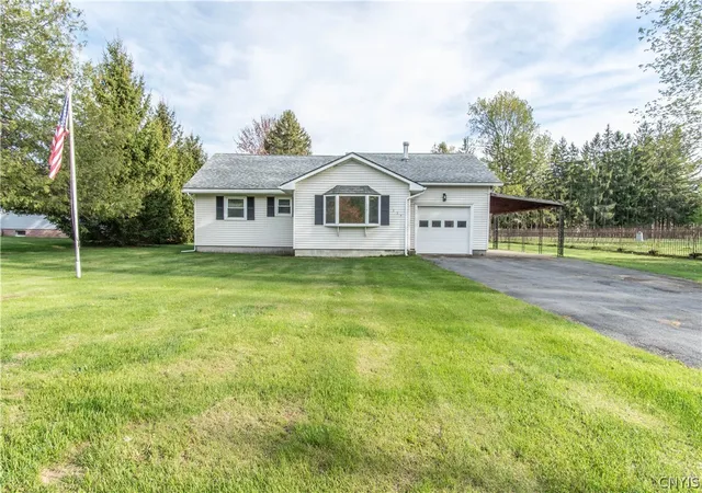 Homes for sale in Hounsfield, NY | 334 Dodge Ave, Hounsfield, NY 13685 | MLS# S1682349