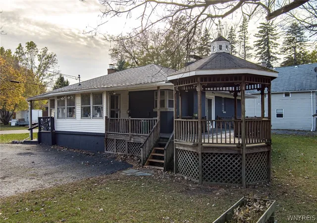 Homes for sale in North Tonawanda, NY | 148 Cramer St, North Tonawanda, NY 14120 | MLS# B1682638