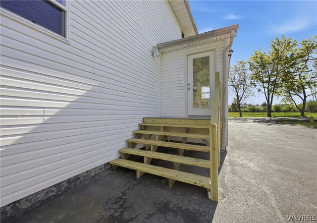 Photo 3 of Single family home for sale at 4537 Dorchester Rd, Buffalo, NY 14219 | MLS# B1681447 | Listing updated on 2026-05-22