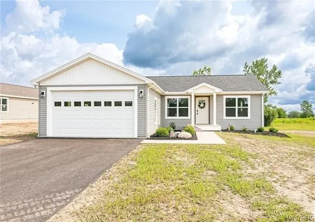 Photo 1 of Single family home for sale at 34 Bay View Ter, Geneva, NY 14456 | MLS# B1682093 | Listing updated on 2026-07-22