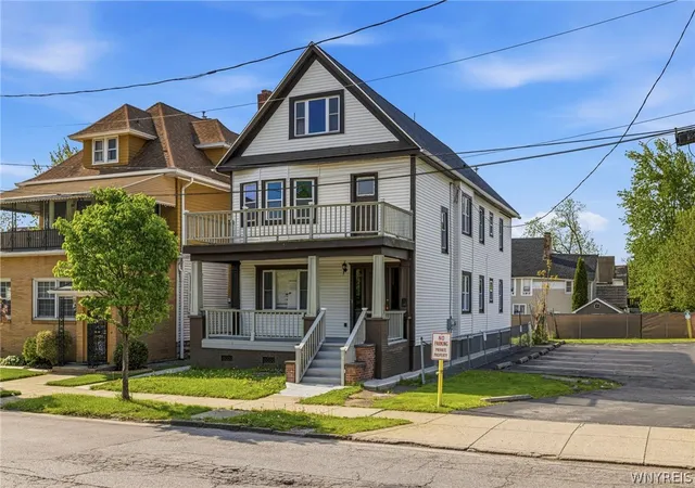Homes for sale in Buffalo, NY | 659 Best St, Buffalo, NY 14211 | MLS# B1682995