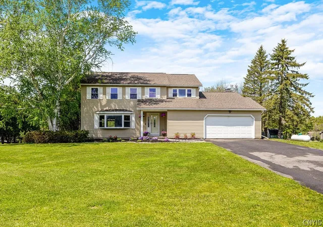 Homes for sale in Cazenovia, NY | 5881 Fieldstone Dr, Cazenovia, NY 13035 | MLS# S1682529