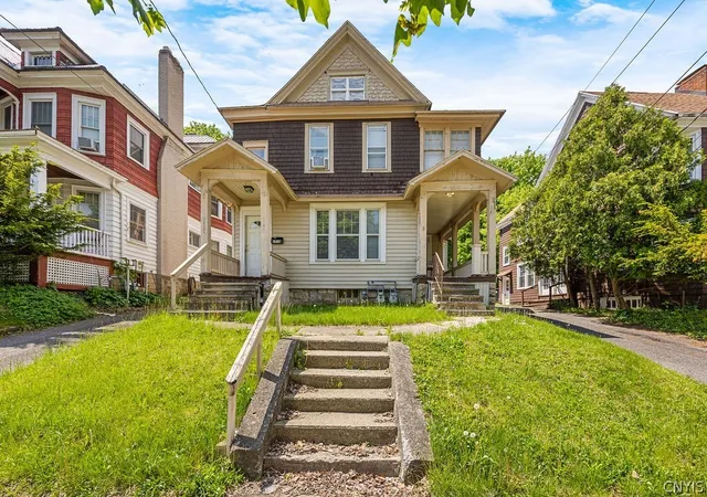 1st image of 1016 Lancaster Ave #18, Syracuse, NY 13210 | MLS# S1682652