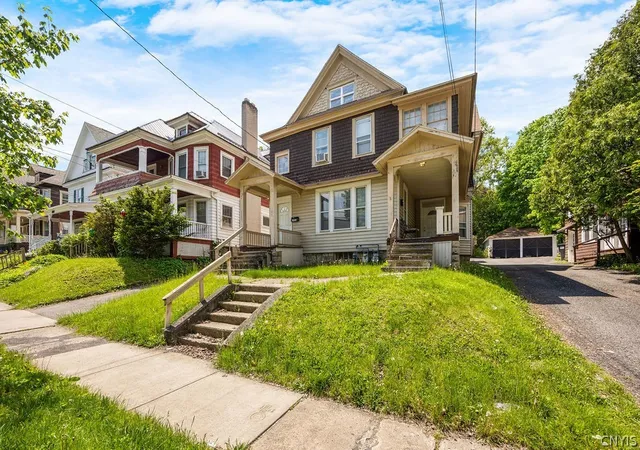 2nd image of 1016 Lancaster Ave #18, Syracuse, NY 13210 | MLS# S1682652