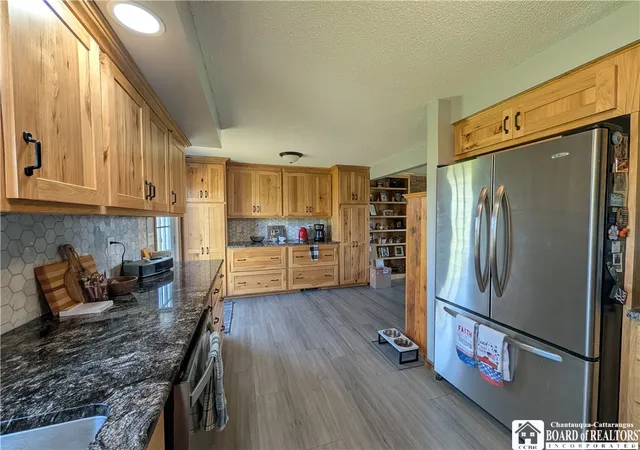 4th image of 13400 Parker Rd, Holland, NY 14080 | MLS# R1682591