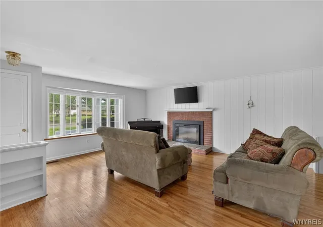 5th image of 32 Hunters Ln, Buffalo, NY 14221 | MLS# B1683027