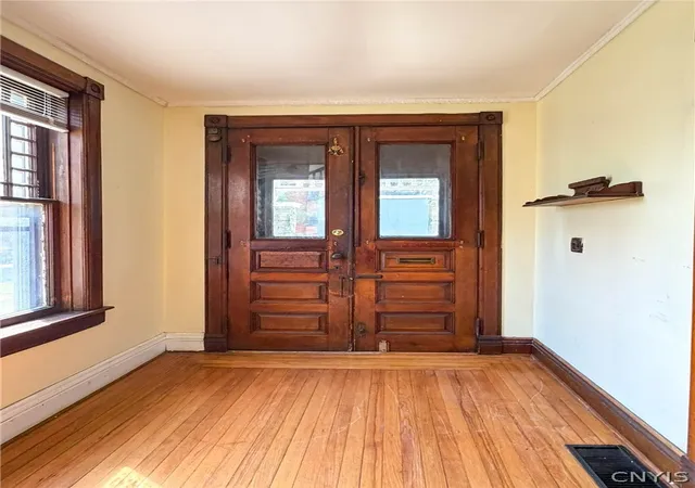 Homes for sale in Utica, NY | 1129 Summit Pl, Utica, NY 13501 | MLS# S1682991