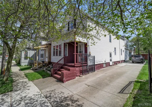Homes for sale in Buffalo, NY | 95 Guernsey St, Buffalo, NY 14207 | MLS# B1682864