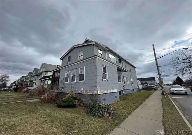 2nd image of 733 Tifft St, Buffalo, NY 14220 | MLS# B1682953