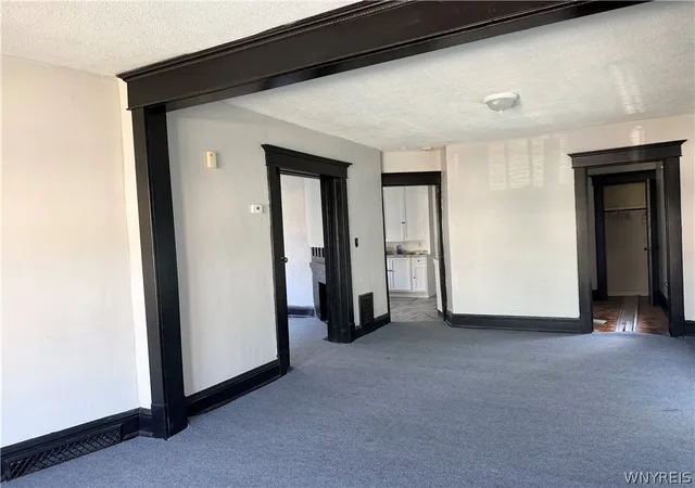 Listing Photo 5 - Condo for sale in building located at 34 Norway Park, Buffalo, NY 14208