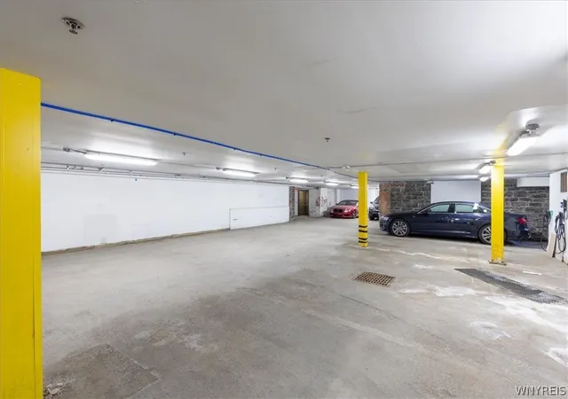 17th image of 231 Richmond Ave #11, Buffalo, NY 14222 | MLS# B1677131