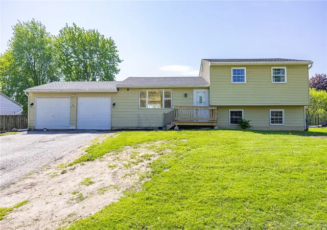 Homes for sale in Hamlin, NY | 24 Huntington Pkwy, Hamlin, NY 14464 | MLS# R1682621
