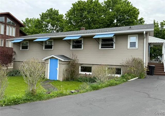 Homes for sale in Lenox, NY | 327 N Peterboro St, Lenox, NY 13032 | MLS# S1682983
