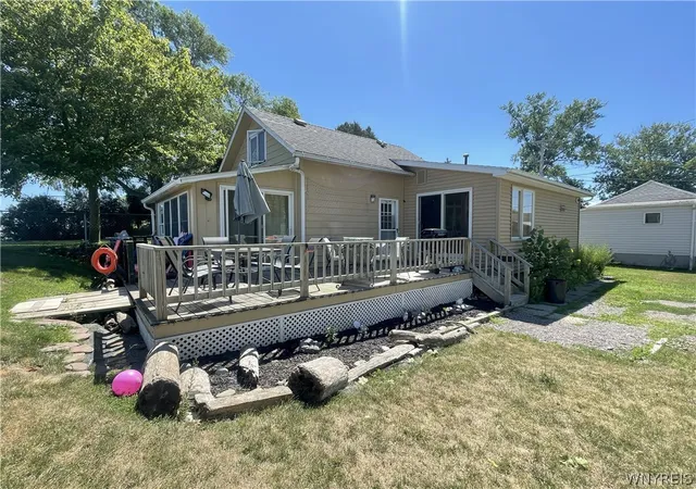3rd image of 5841-5847 Ontario St, Olcott, NY 14126 | MLS# B1682853