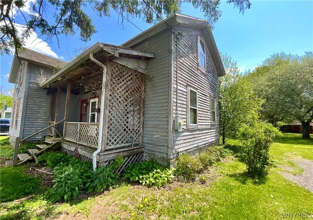 Homes for sale in Arcade, NY | 10 Mill St, Arcade, NY 14009 | MLS# B1683050
