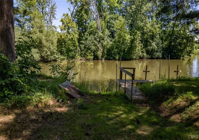 21st image of 8196 Kneeskern Rd, Bridgeport, NY 13030 | MLS# S1683161