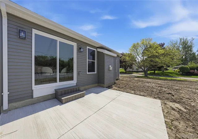 5th image of 25 Buell St, Akron, NY 14001 | MLS# B1683110