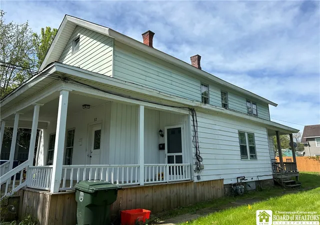 2nd image of 12 Chautauqua Ave, Jamestown, NY 14701 | MLS# R1682065