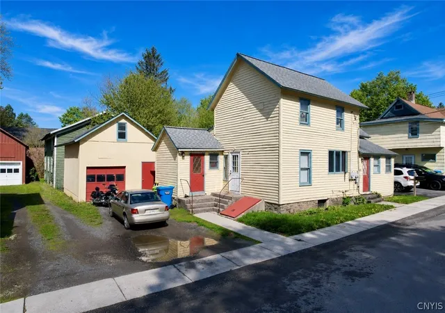 Homes for sale in Cazenovia, NY | 2609 Pearl St, Cazenovia, NY 13035 | MLS# S1682103
