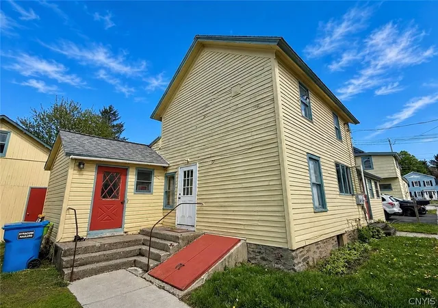 Homes for sale in Cazenovia, NY | 2609 Pearl St, Cazenovia, NY 13035 | MLS# S1682103