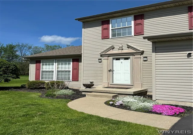 4th image of 6356 Heritage Pt N, Lockport, NY 14094 | MLS# B1682750
