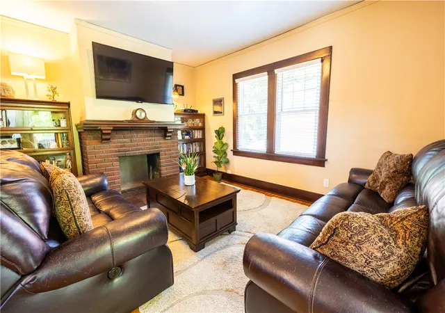Listing Photo 4 - Condo for sale in building located at 91-93 Sylvan Rd, Rochester, NY 14618