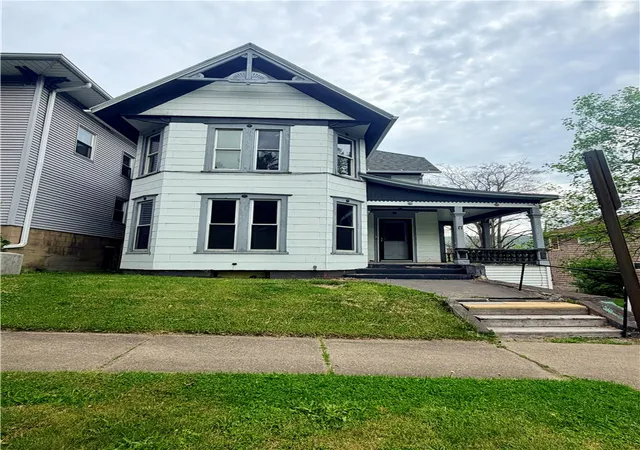 3rd image of 17 W 1St St, Corning, NY 14830 | MLS# R1682840