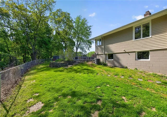 35th image of 565 Bay Rd, Webster, NY 14580 | MLS# R1682736