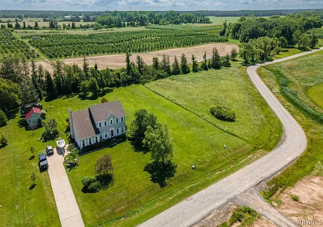 4th image of 1269 Lake Pointe Dr, Newfane, NY 14008 | MLS# B1683287