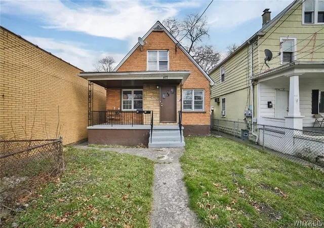 Homes for sale in Niagara Falls, NY | 417 24th St, Niagara Falls, NY 14303 | MLS# B1682221