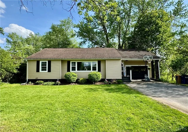 26th image of 8570 Clark Mills Rd, Whitesboro, NY 13492 | MLS# S1683347