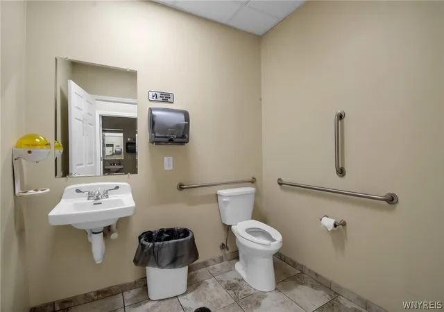5th image of 484 Ontario St, Buffalo, NY 14207 | MLS# B1683373