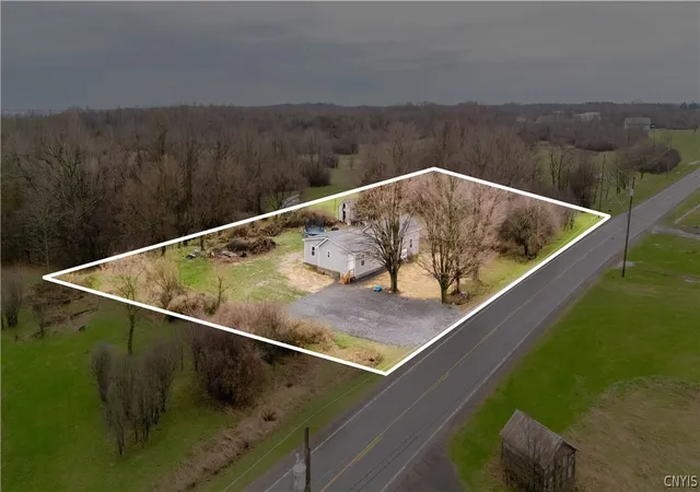 Photo 4 of Single family home for sale at 5804 County Route 152, Henderson, NY 13650 | MLS# S1683393 | Listing updated on 2026-07-24