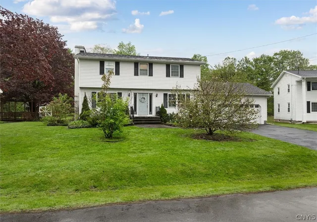 Homes for sale in Kirkland, NY | 25 Stebbins Dr, Kirkland, NY 13323 | MLS# S1683385