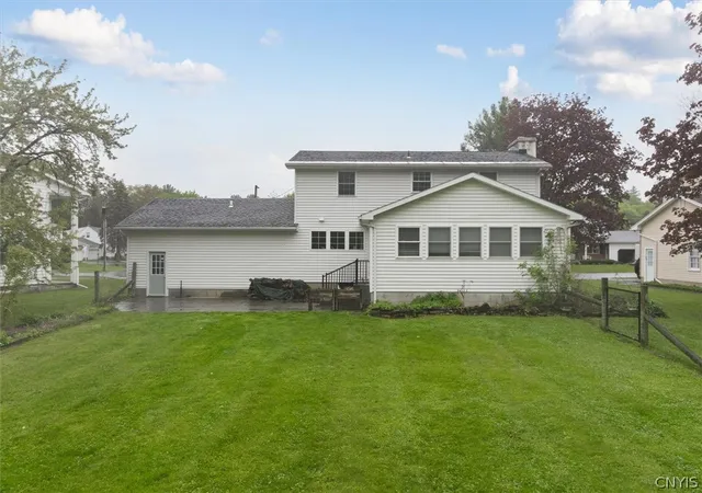 Homes for sale in Kirkland, NY | 25 Stebbins Dr, Kirkland, NY 13323 | MLS# S1683385