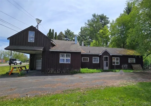Homes for sale in Cicero, NY | 5756 Rt 31, Cicero, NY 13039 | MLS# S1682692