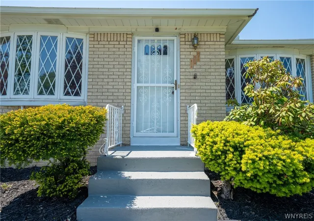 Photo 3 of Sale Pending at 107 Nagel Dr, Buffalo, NY 14225 | MLS# B1683226 | Listing updated on 2026-06-05